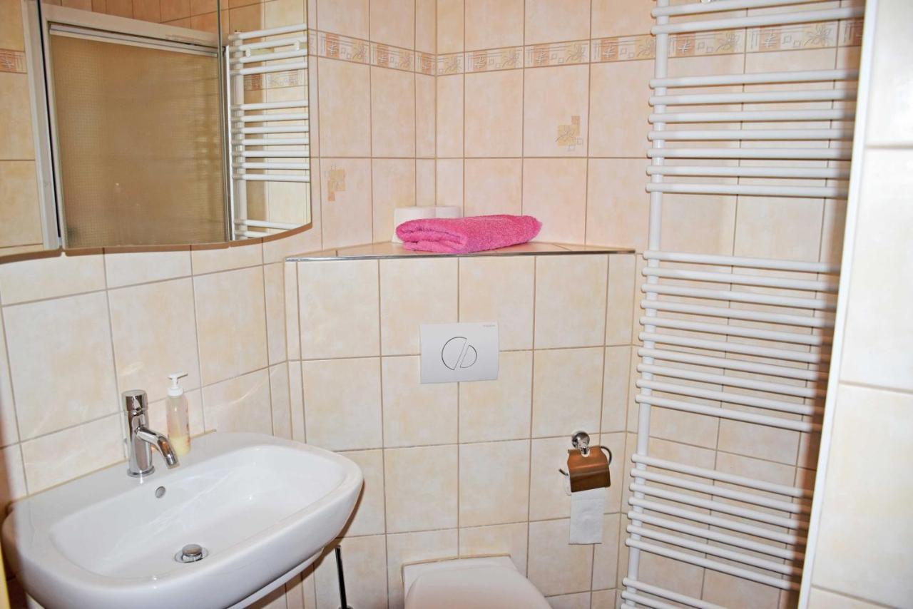 Ferienwohnung/ Ferienzimmer Asche Ашерслебен Екстериор снимка