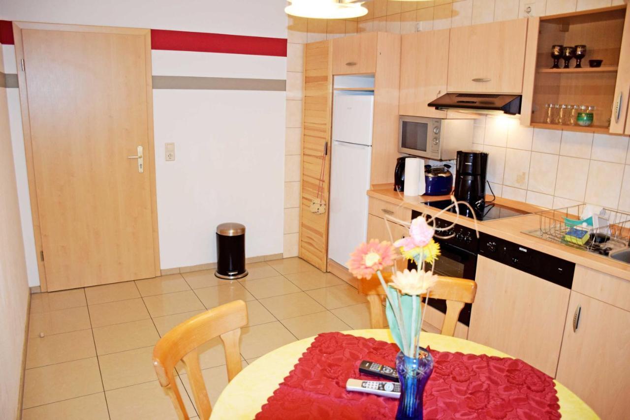 Ferienwohnung/ Ferienzimmer Asche Ашерслебен Екстериор снимка